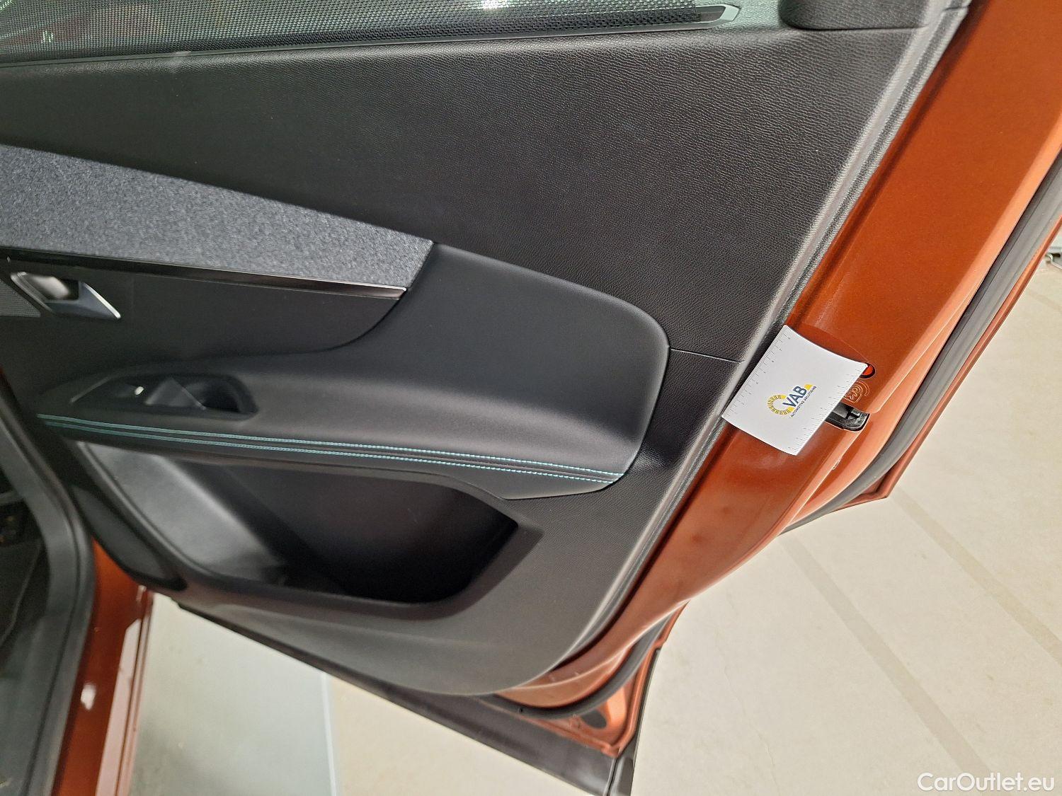  Peugeot  5008 Peugeot,  FL'20, Peugeot  1.5 BlueHDi 96kW S&S EAT8 Allure Pack #19