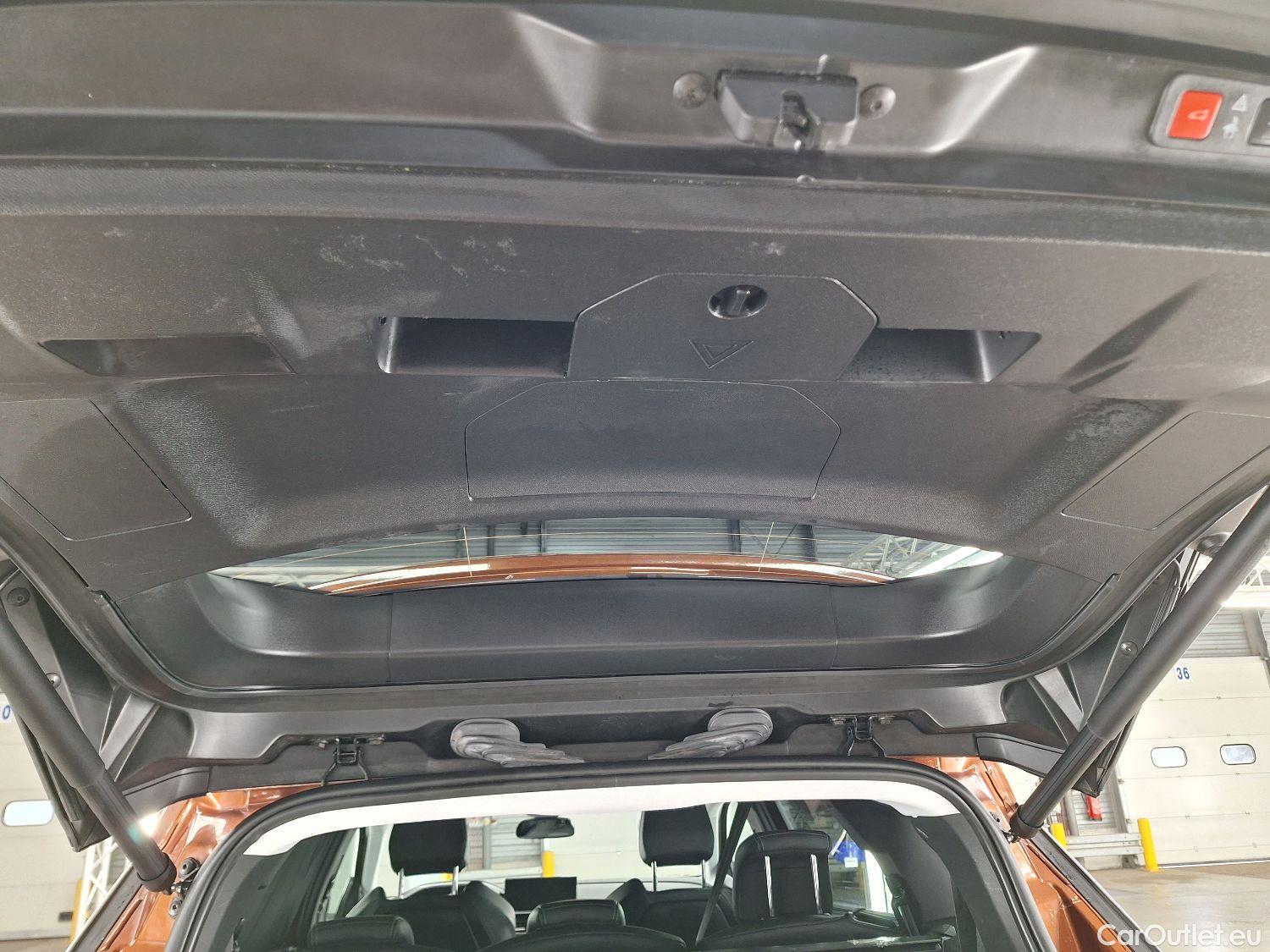  Peugeot  5008 Peugeot,  FL'20, Peugeot  1.5 BlueHDi 96kW S&S EAT8 Allure Pack #22