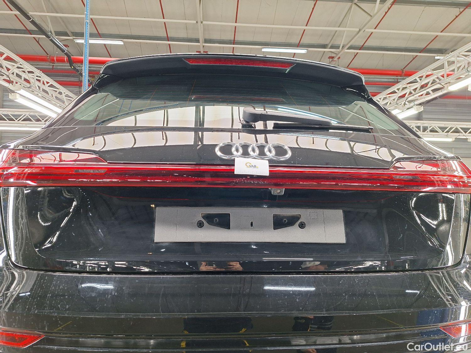  Audi  E-TRON Audi,  '19 BEV, Audi  50 Quattro 5d #8