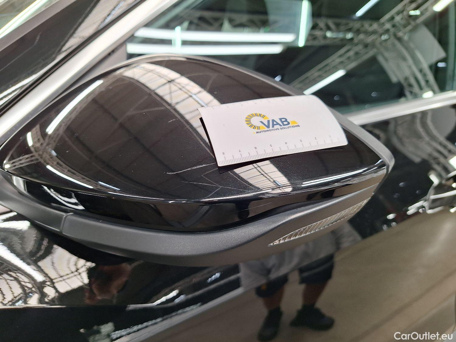  Audi  E-TRON Audi,  '19 BEV, Audi  50 Quattro 5d #32