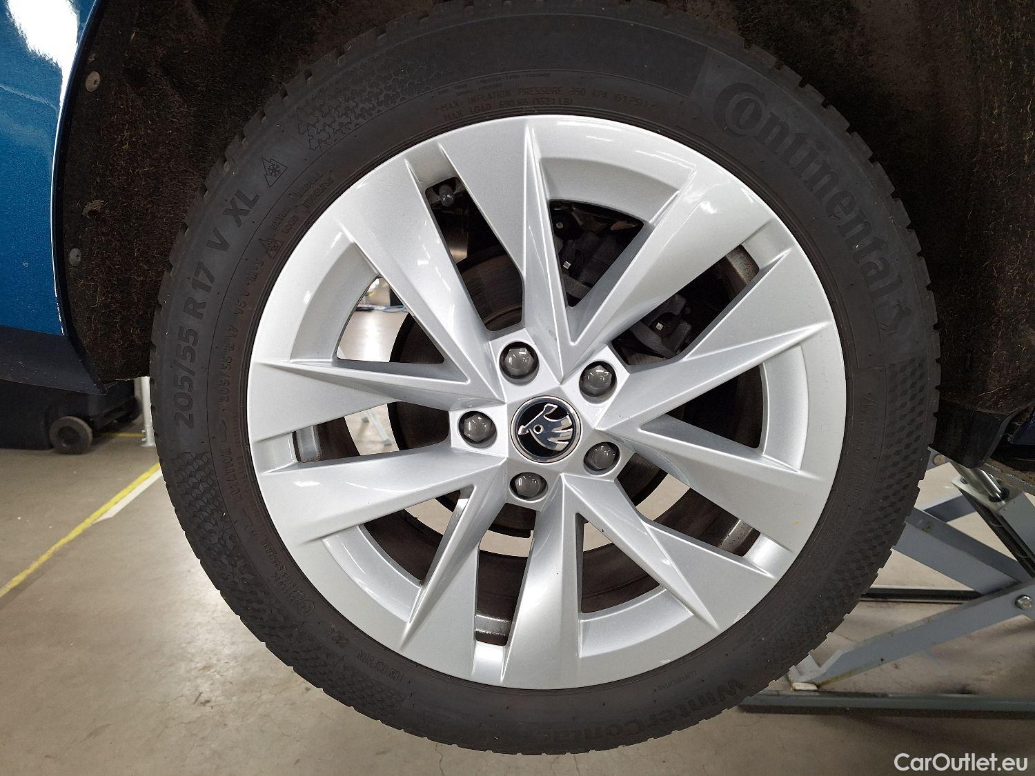  Skoda  Octavia Skoda,  Combi '20, Skoda  Combi 2.0 CRTDI 110kW Clever+ 5d #4