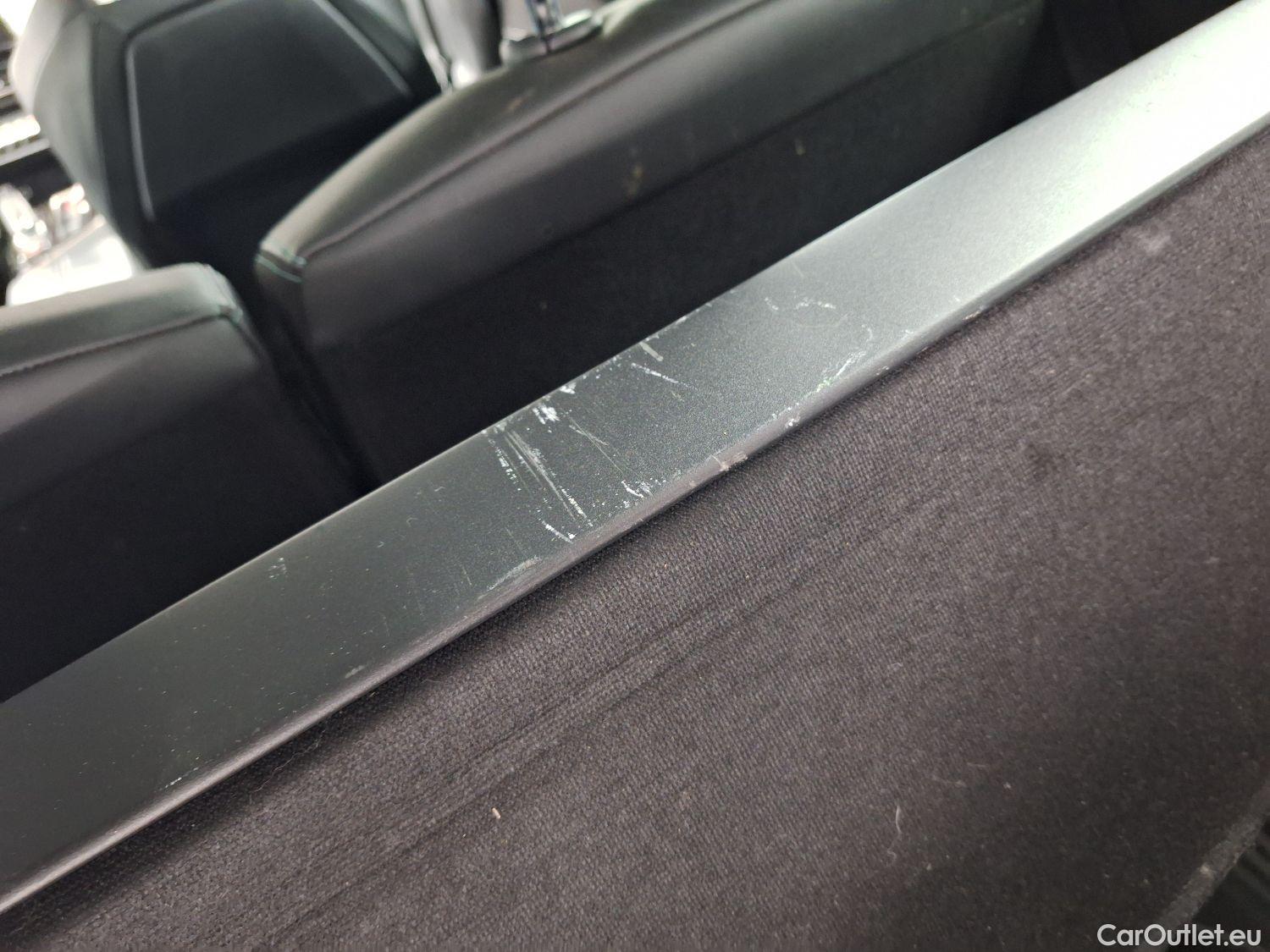  Peugeot  5008 Peugeot,  FL'20, Peugeot  1.5 BlueHDi 96kW S&S EAT8 Allure Pack #46