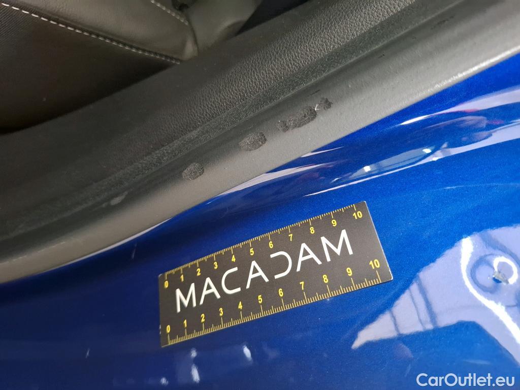  Renault  Captur RENAULT  / 2019 / 5P / SUV Intens TCe 140 EDC FAP -21 #4