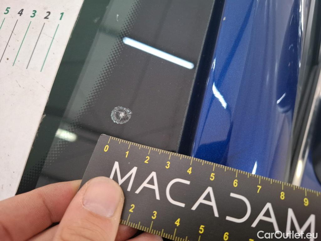  Renault  Captur RENAULT  / 2019 / 5P / SUV Intens TCe 140 EDC FAP -21 #2