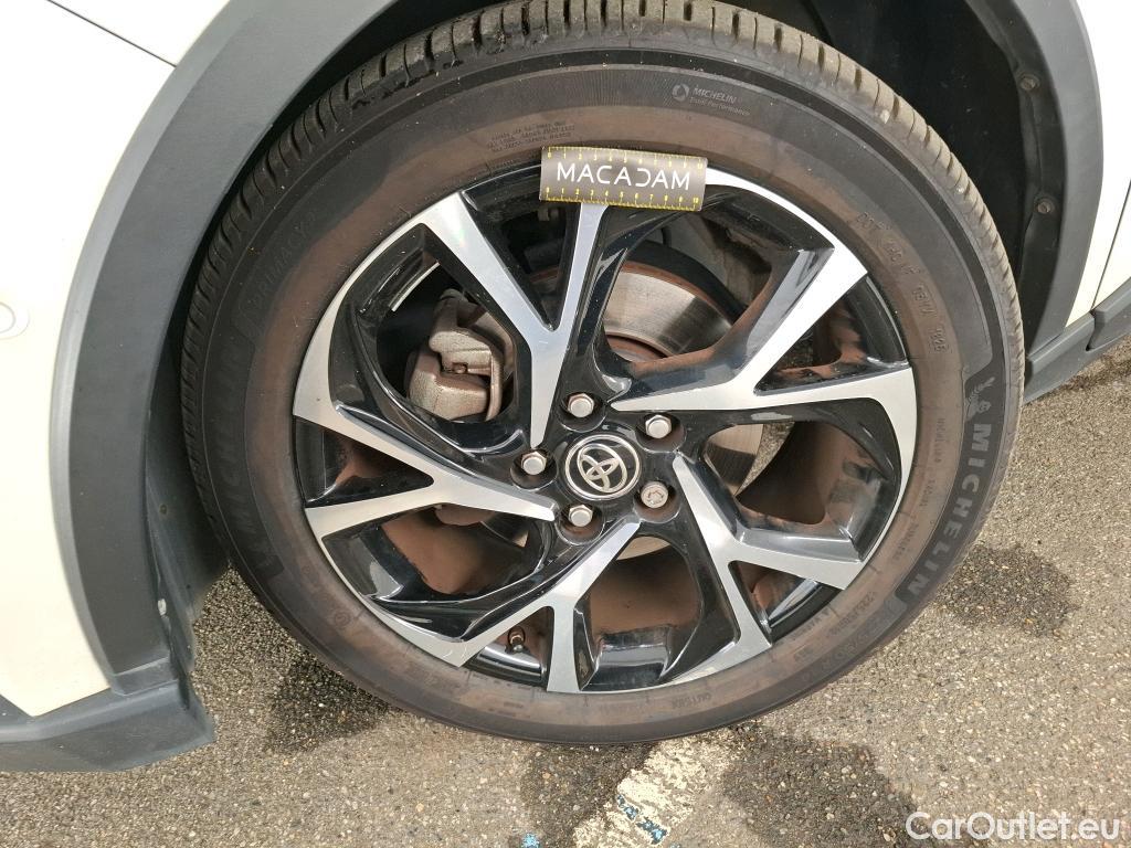  Toyota  C-HR TOYOTA  / 2016 / 5P / SUV 2.0 HYBRIDE 184 COLLECTION #10