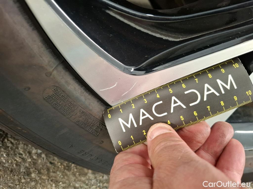  Toyota  C-HR TOYOTA  / 2016 / 5P / SUV 2.0 HYBRIDE 184 COLLECTION #12