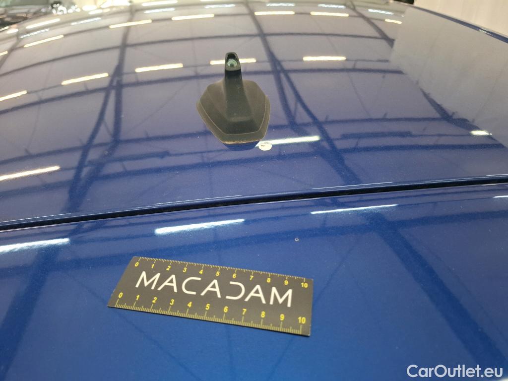  Renault  Captur RENAULT  / 2019 / 5P / SUV Intens TCe 140 EDC FAP -21 #9