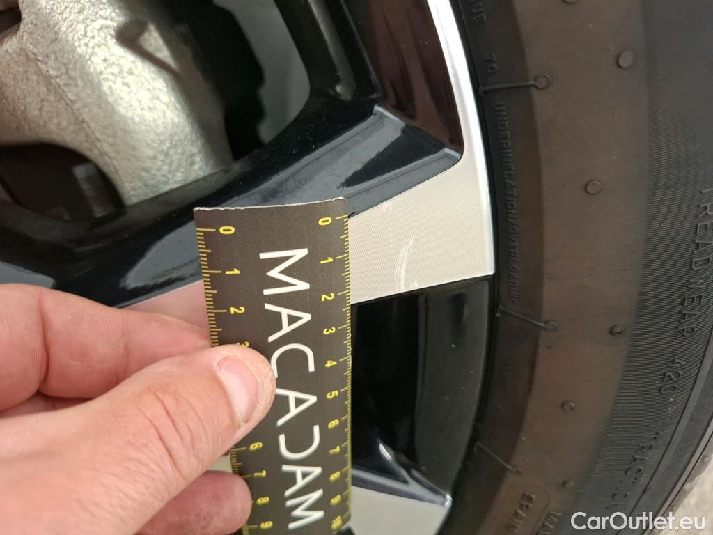  Toyota  C-HR TOYOTA  / 2016 / 5P / SUV 2.0 HYBRIDE 184 COLLECTION #4