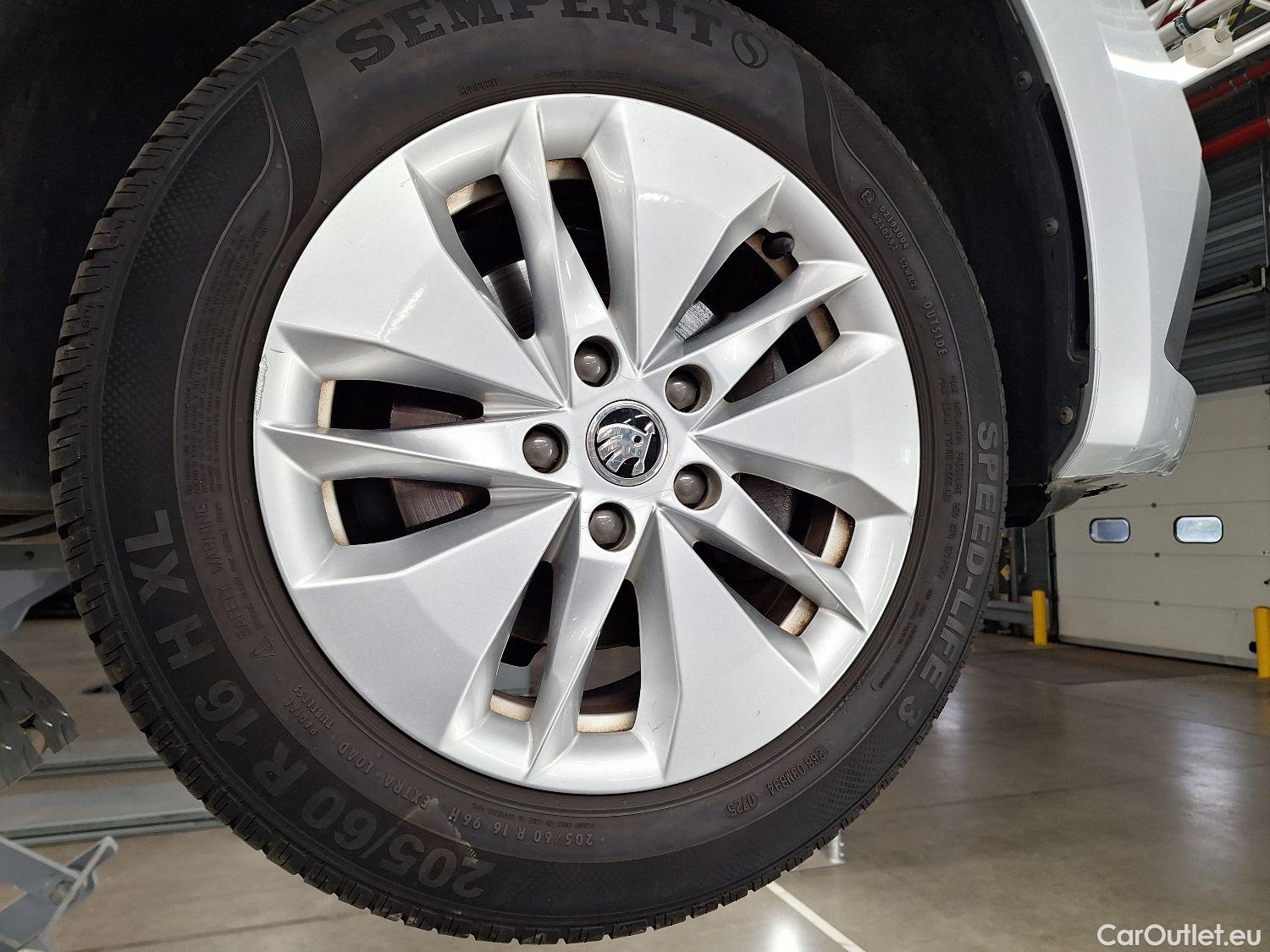  Skoda  Octavia Skoda,  Combi '20, Skoda  Combi 2.0 CRTDI 85kW DSG7 Clever 5d #5