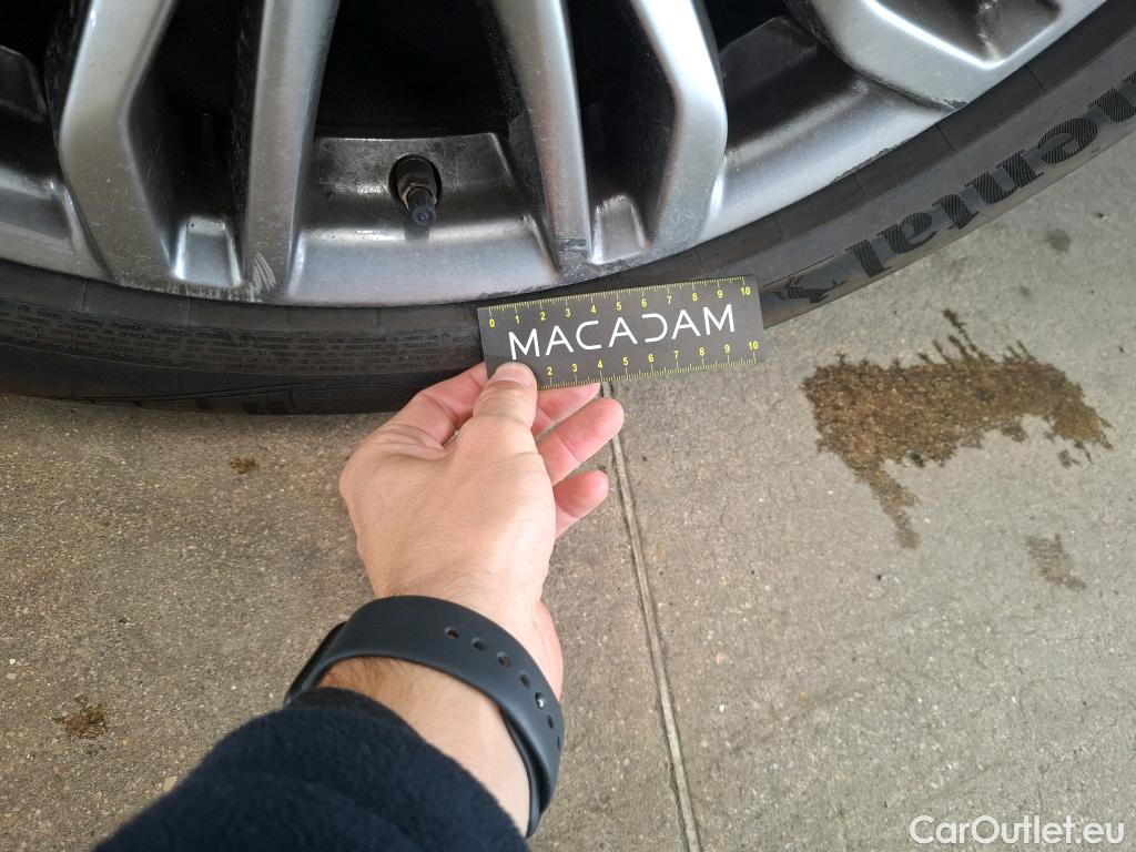  Toyota  C-HR TOYOTA  / 2016 / 5P / SUV 1.8 HYBRIDE 122 DISTINCTIVE #12