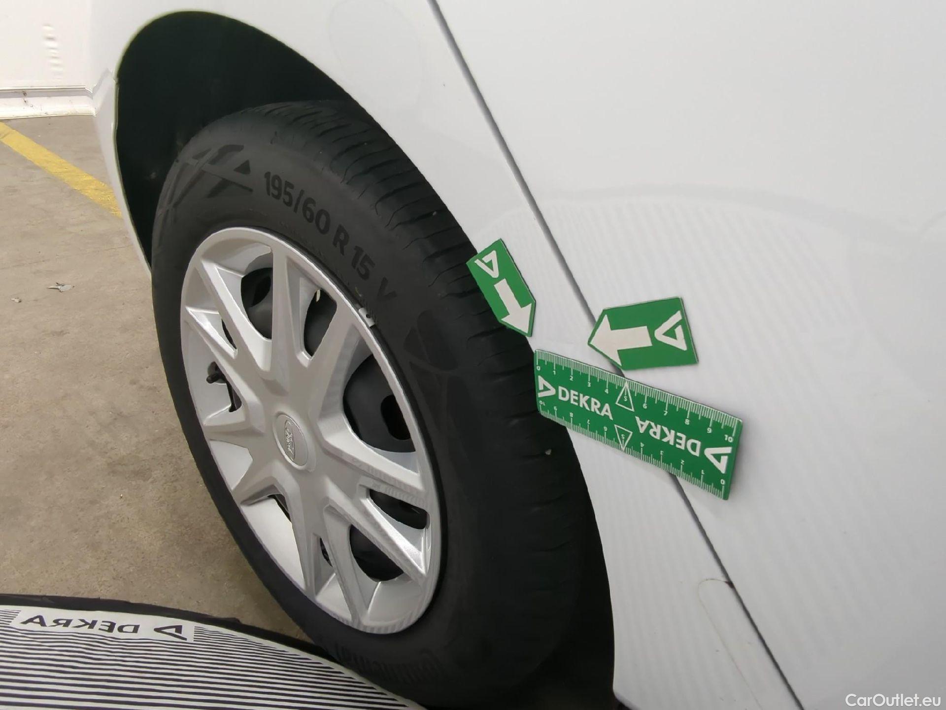  Ford  Fiesta  Cool&Connect 1.1 75CV BVM5 E6d #1