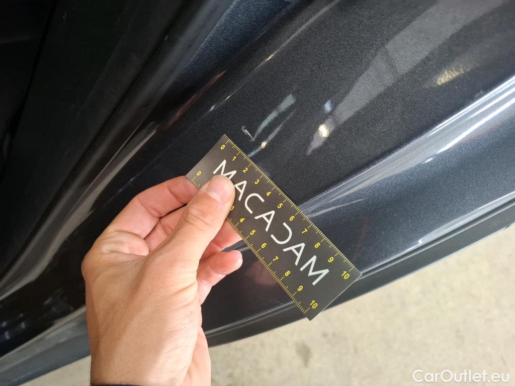  Toyota  C-HR TOYOTA  / 2016 / 5P / SUV 1.8 HYBRIDE 122 DISTINCTIVE #38