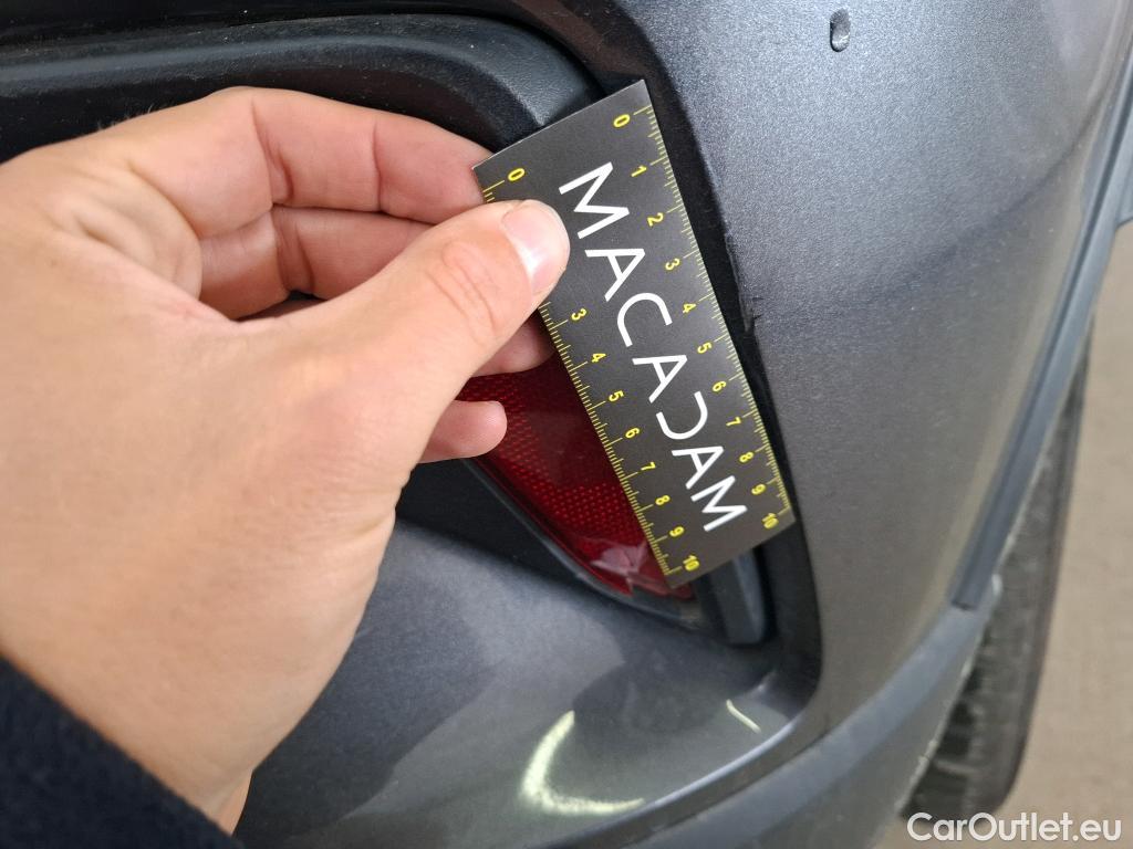  Toyota  C-HR TOYOTA  / 2016 / 5P / SUV 1.8 HYBRIDE 122 DISTINCTIVE #65