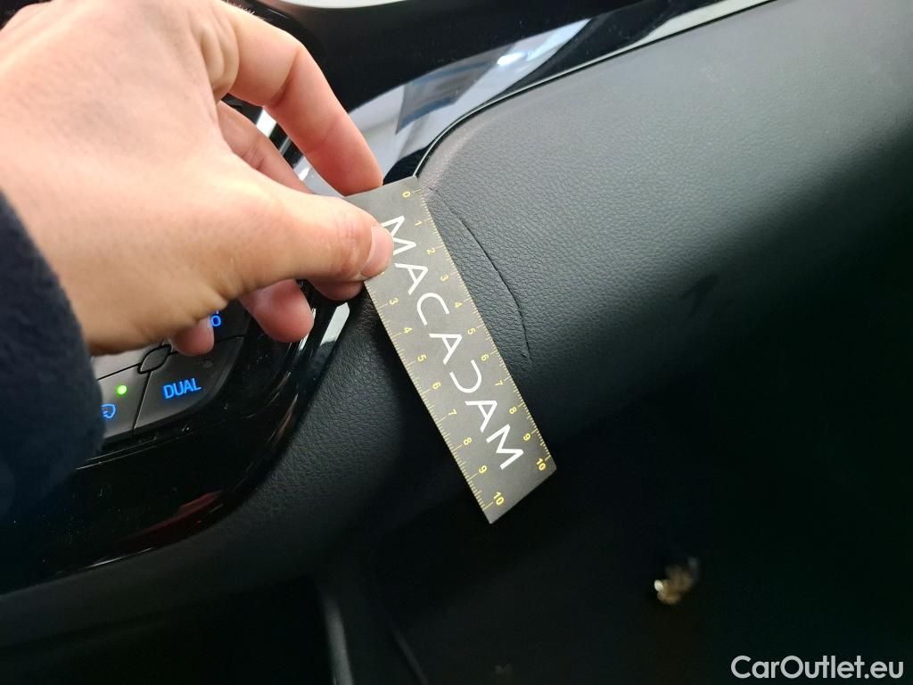  Toyota  C-HR TOYOTA  / 2016 / 5P / SUV 1.8 HYBRIDE 122 DISTINCTIVE #26