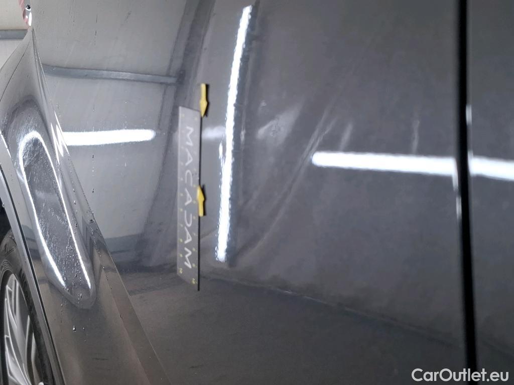  Toyota  C-HR TOYOTA  / 2016 / 5P / SUV 1.8 HYBRIDE 122 DISTINCTIVE #33