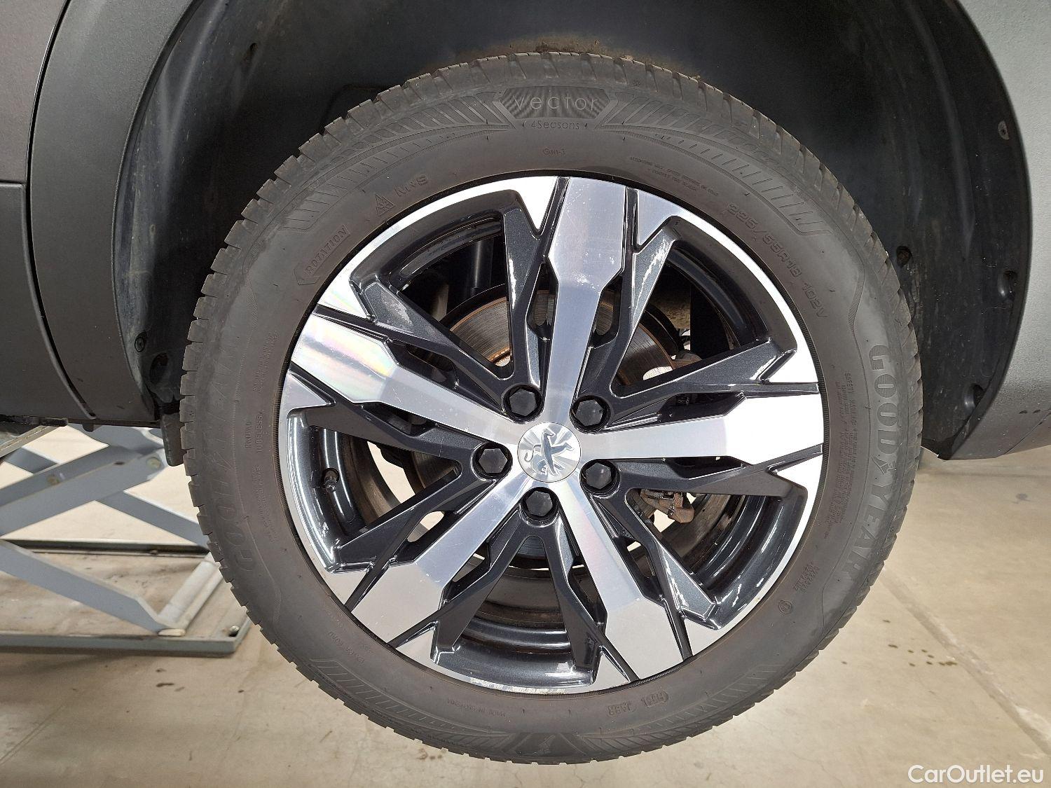  Peugeot  5008 Peugeot,  FL'20, Peugeot  1.5 BlueHDi 96kW S&S EAT8 GT Pack 5d #1