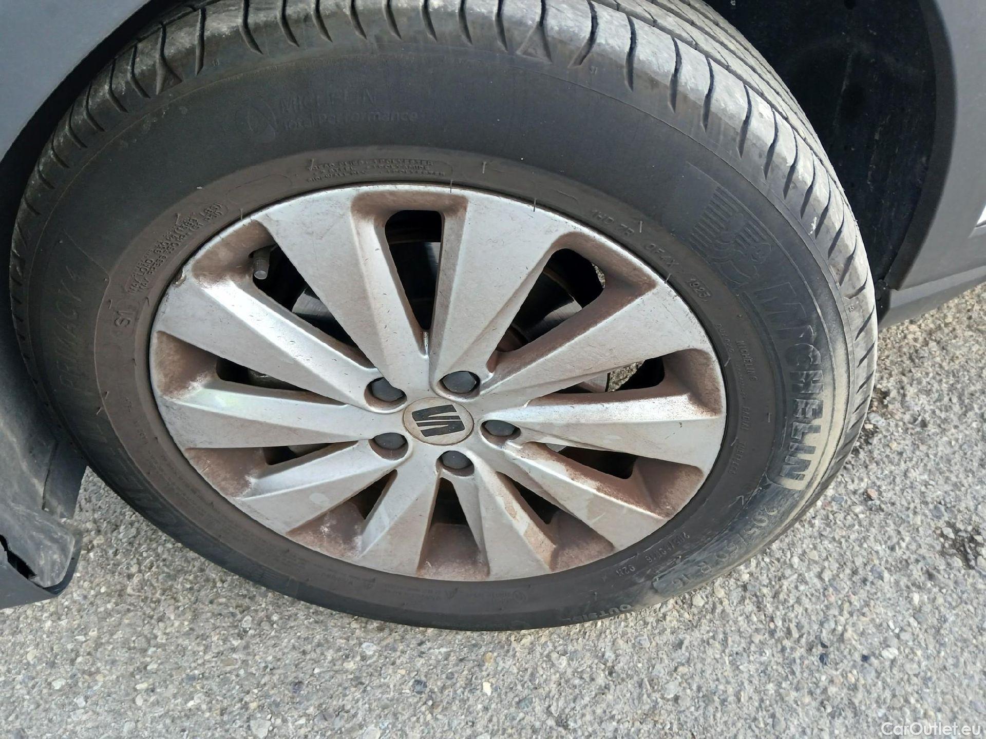  Seat  Arona SEAT  / 2017 / 5P / todoterreno 1.0 TSI 81kW (110CV) Style Plus (AC) #15