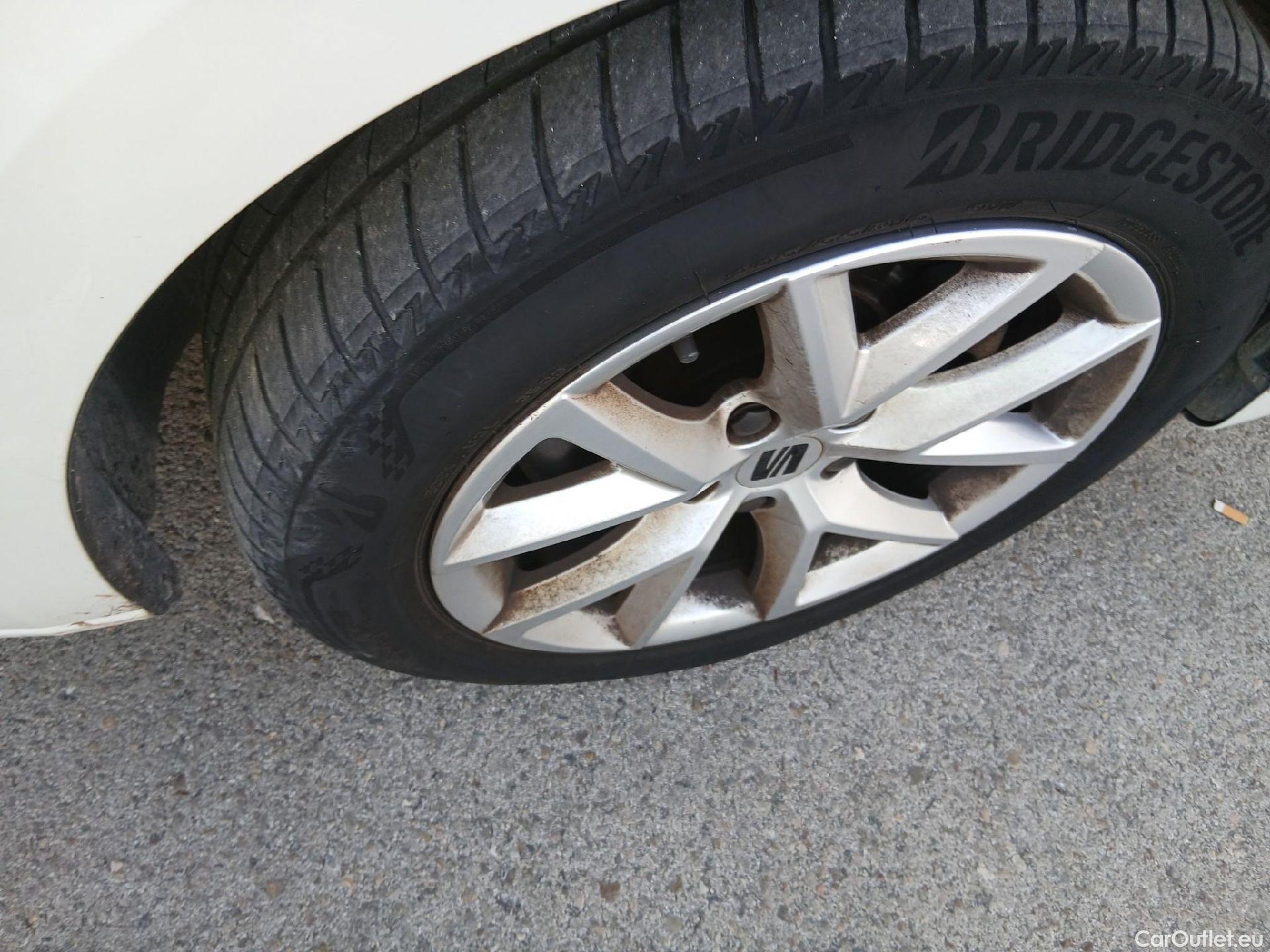  Seat  Leon SEAT Nuevo León / 2020 / 5P / familiar SP 2.0 TDI 85kW Style Go(SP) #22