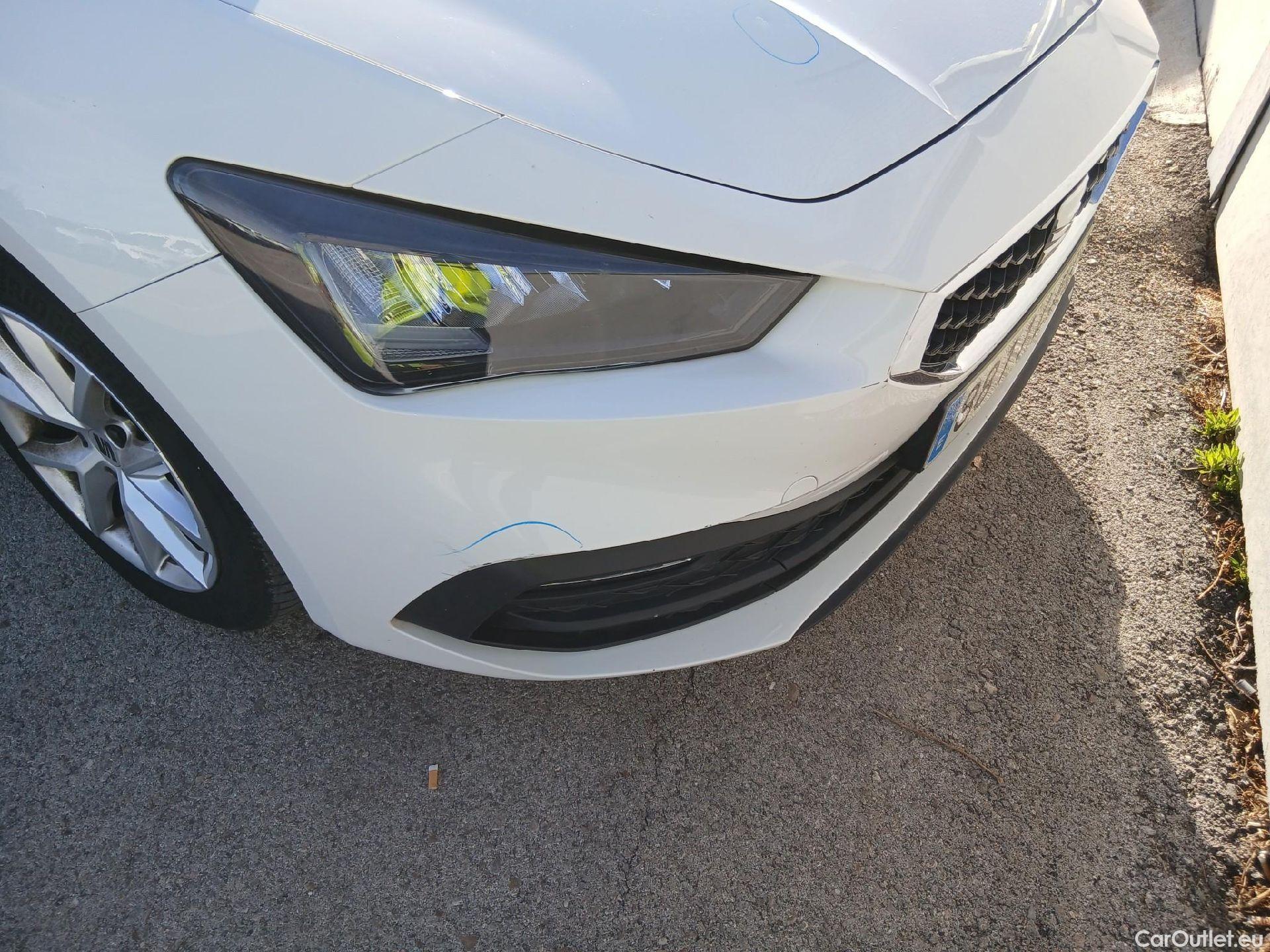  Seat  Leon SEAT Nuevo León / 2020 / 5P / familiar SP 2.0 TDI 85kW Style Go(SP) #4