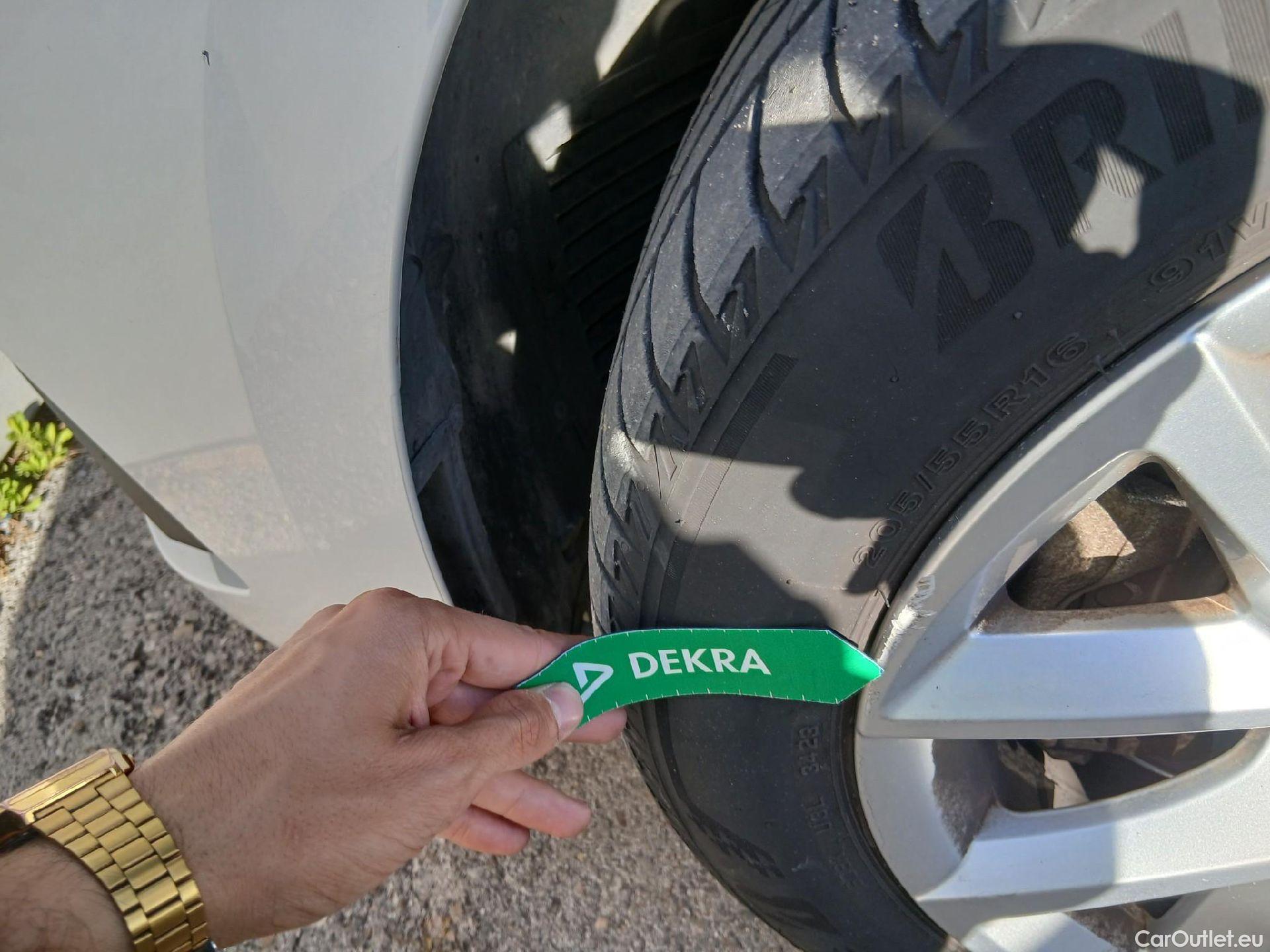  Seat  Leon SEAT Nuevo León / 2020 / 5P / familiar SP 2.0 TDI 85kW Style Go(SP) #6