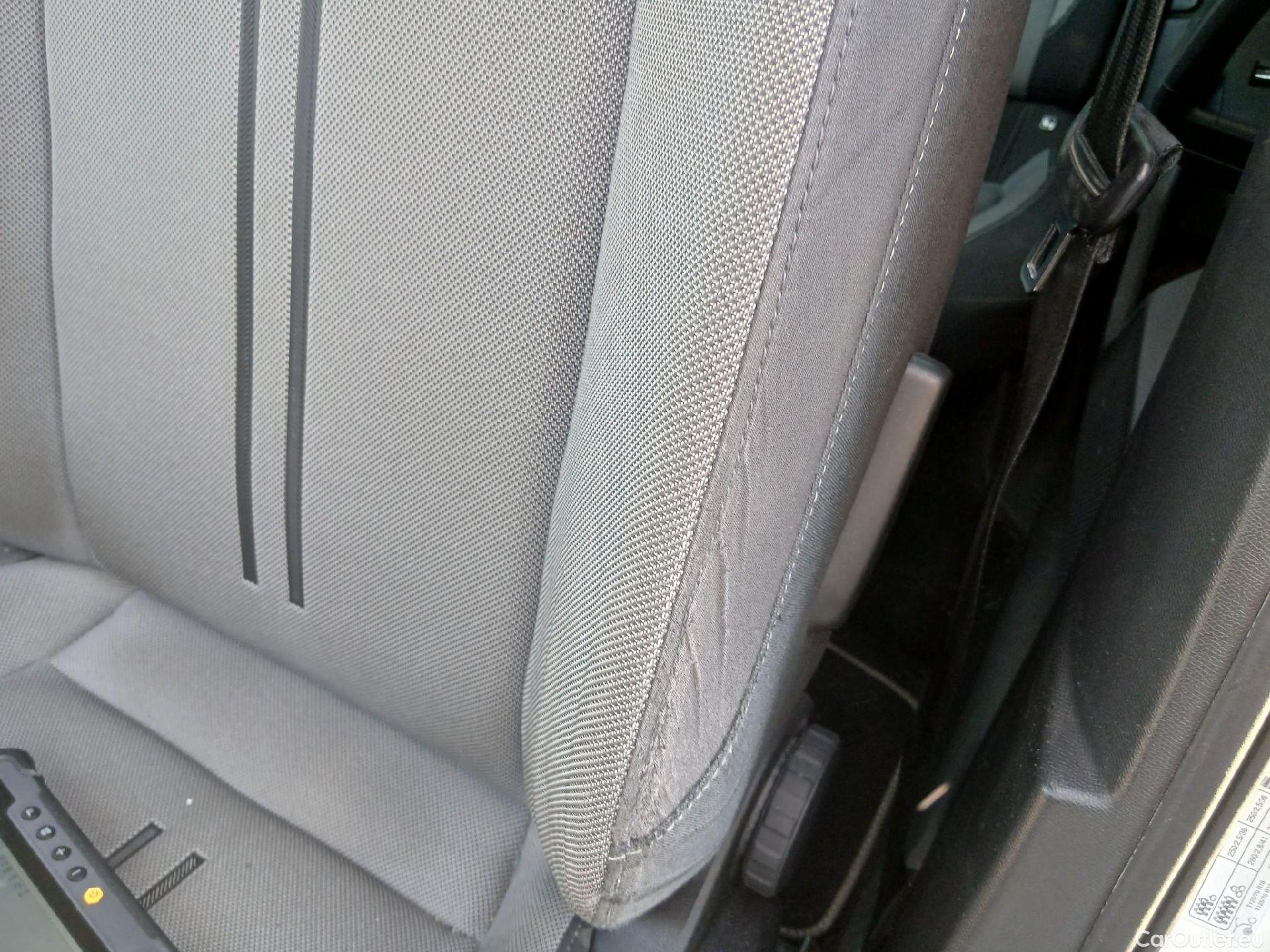  Seat  Leon SEAT Nuevo León / 2020 / 5P / familiar SP 2.0 TDI 85kW Style Go(SP) #9