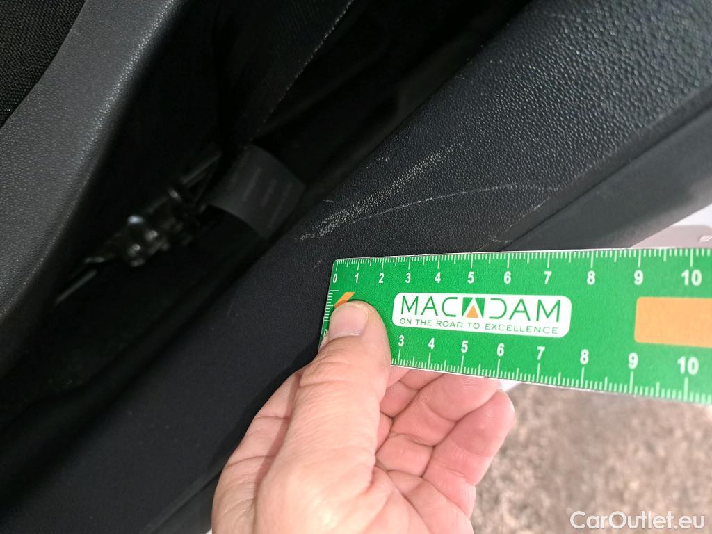  Citroen  C3  Feel Business 1.2 PureTech 80CV BVM5 E6d #8