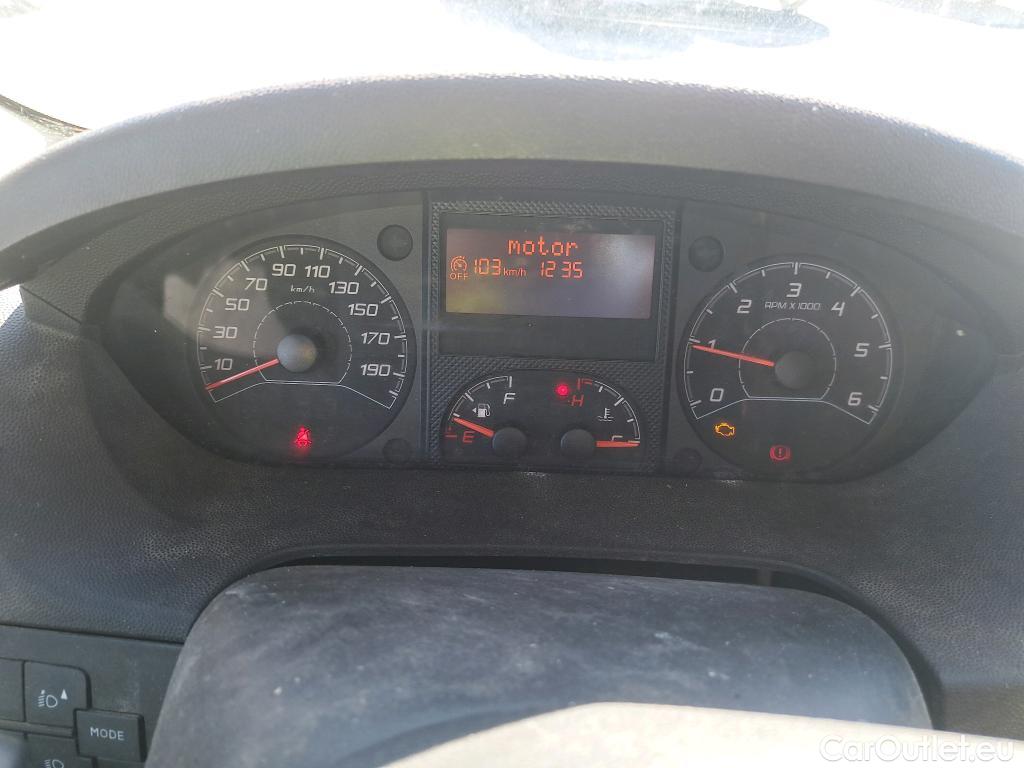  Peugeot  Boxer PEUGEOT  / 2014 / 4P / furgón Pack 335 L3 H2 BHDI 103kW (140CV) S&S #90