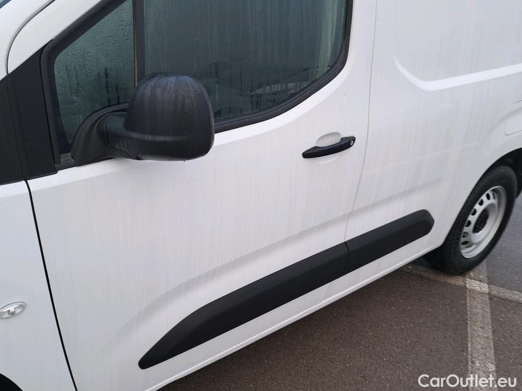  Citroen  Berlingo CITROEN  / 2018 / 3P / furgón derivado de turismo Talla M BlueHDi 100 WORKER #39