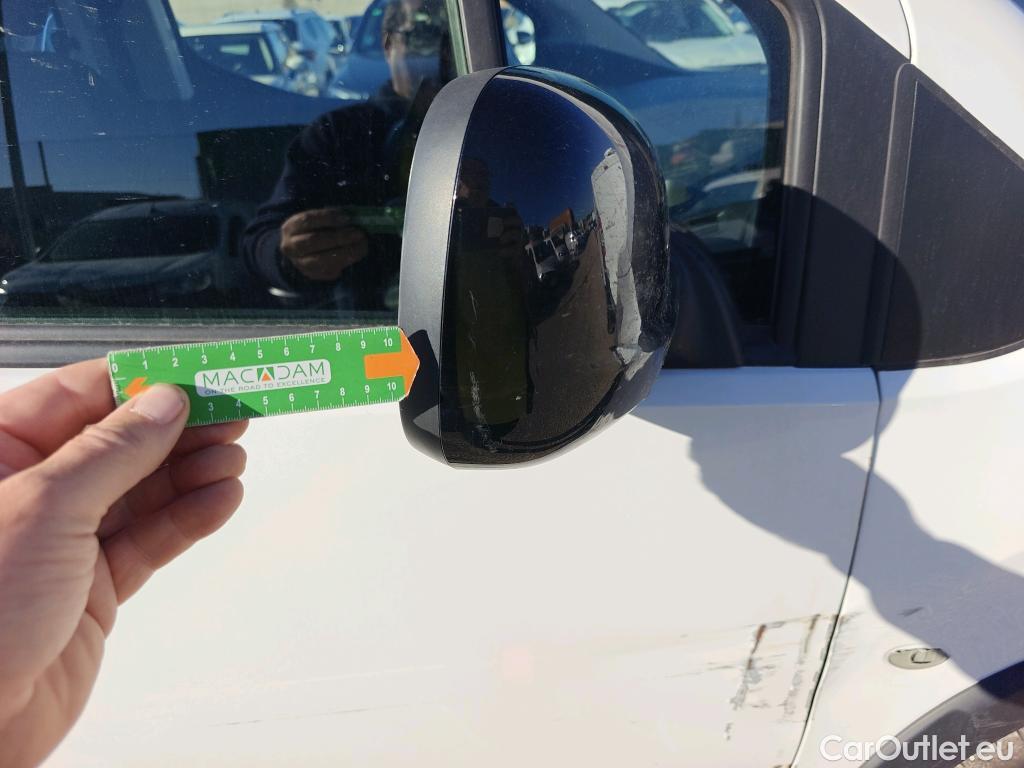  Peugeot  RIFTER PEUGEOT  / 2018 / 5P / combi Active Pack Business Std. BlueHDi 100 #40