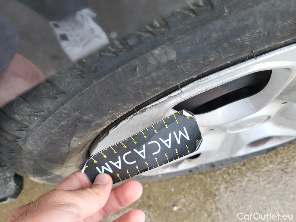  Ford  Transit FORD  Courier/2014/4P/furgón der.turis Van 1.0 EcoBoost 75kW Trend #24