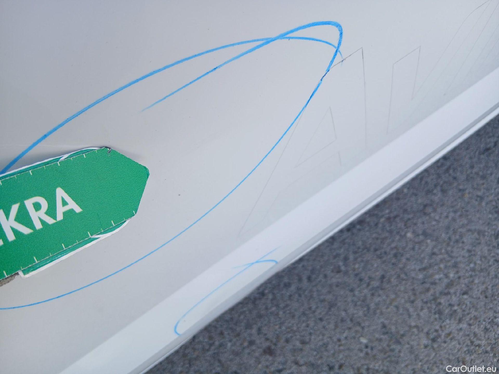  Volkswagen  Polo VOLKSWAGEN  / 2017 / 5P / berlina con portón Advance 1.0 TSI 70kW (95CV) #32