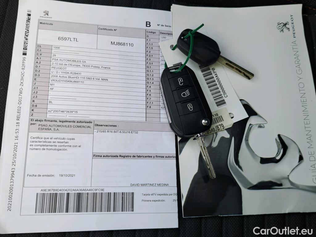  Peugeot  2008 PEUGEOT  / 2019 / 5P / todoterreno Active BlueHDI 81kW (110CV) #17