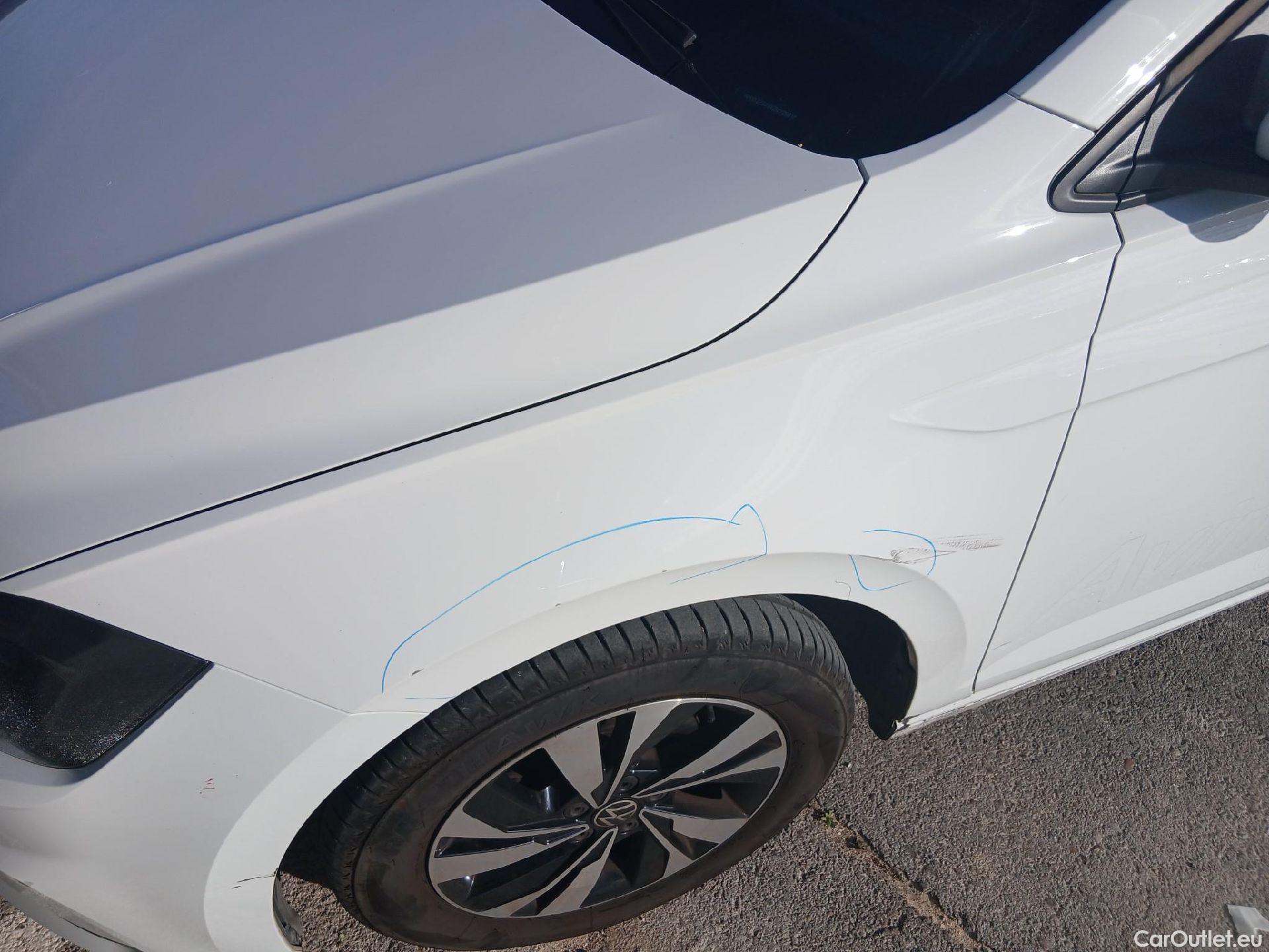  Volkswagen  Polo VOLKSWAGEN  / 2017 / 5P / berlina con portón Advance 1.0 TSI 70kW (95CV) #16