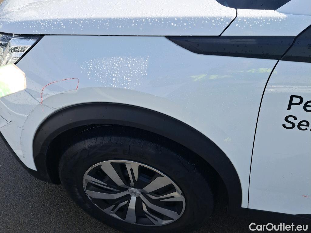  Peugeot  2008 PEUGEOT  / 2019 / 5P / todoterreno Active BlueHDI 81kW (110CV) #12