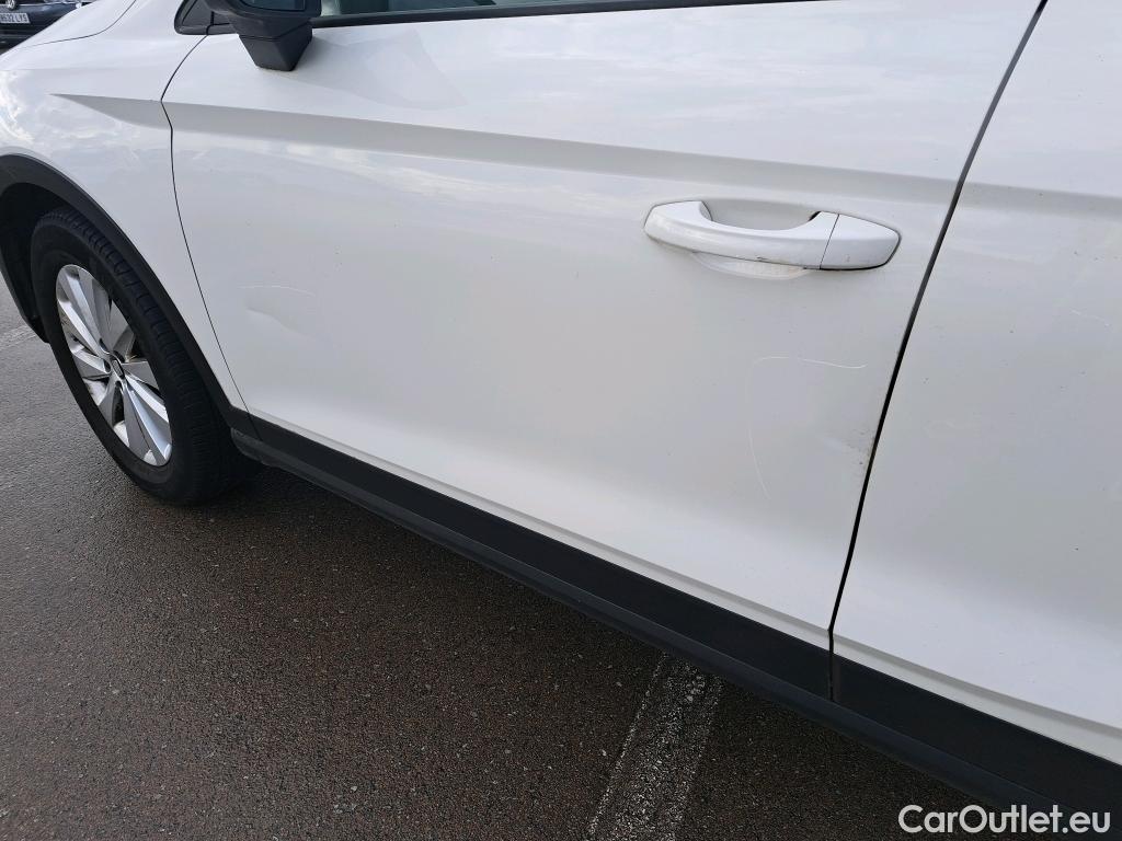  Seat  Arona SEAT  / 2017 / 5P / todoterreno 1.0 TSI 85kW (115Cv) Style Edition Eco (CX) #9