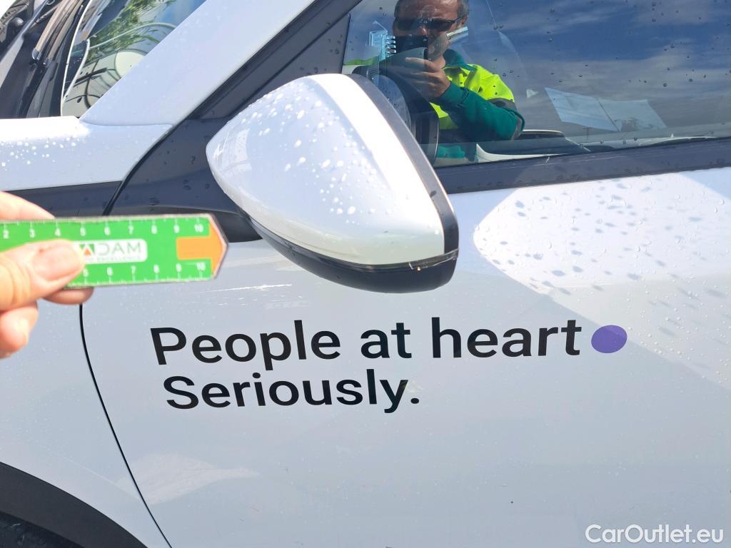  Peugeot  2008 PEUGEOT  / 2019 / 5P / todoterreno Active BlueHDI 81kW (110CV) #47