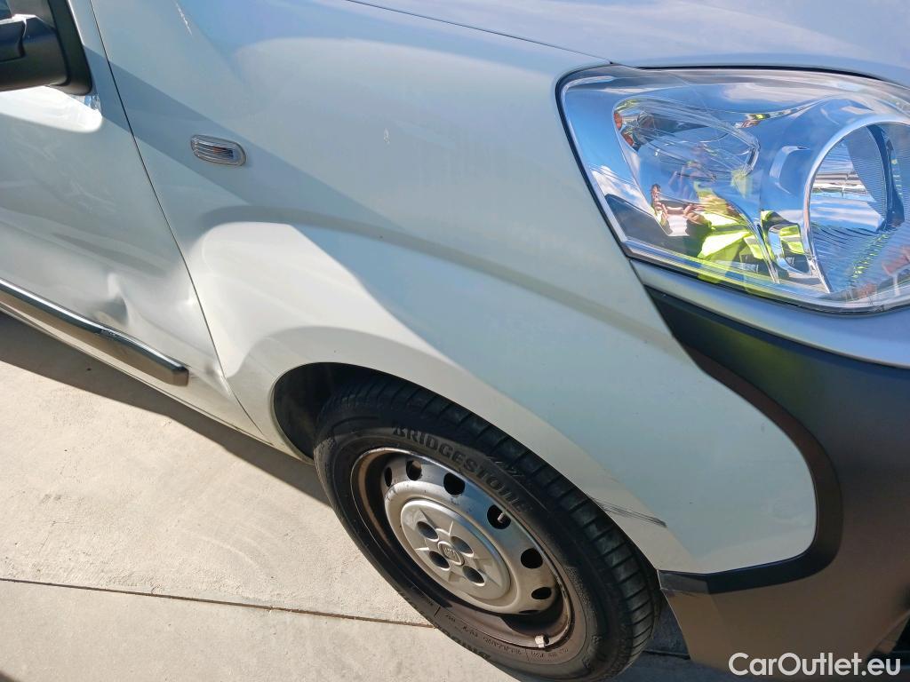  Fiat  Fiorino FIAT  / 2016 / 4P / furgón derivado de turismo Cargo SX N1 1.3 MJet 70 kW (95 CV) #19