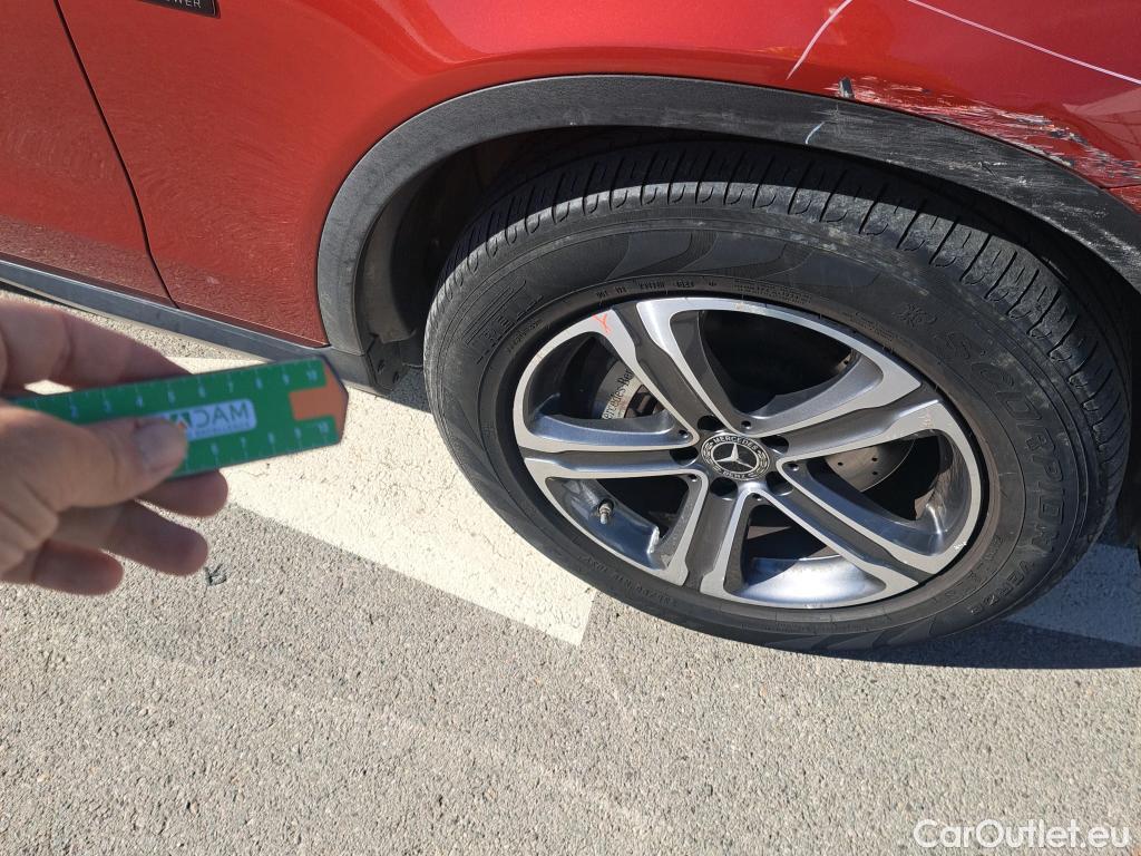  Mercedes  G-Klasee MERCEDES-BENZ Clase GLC / 2019 / 5P / todoterreno GLC 300 e 4MATIC #3