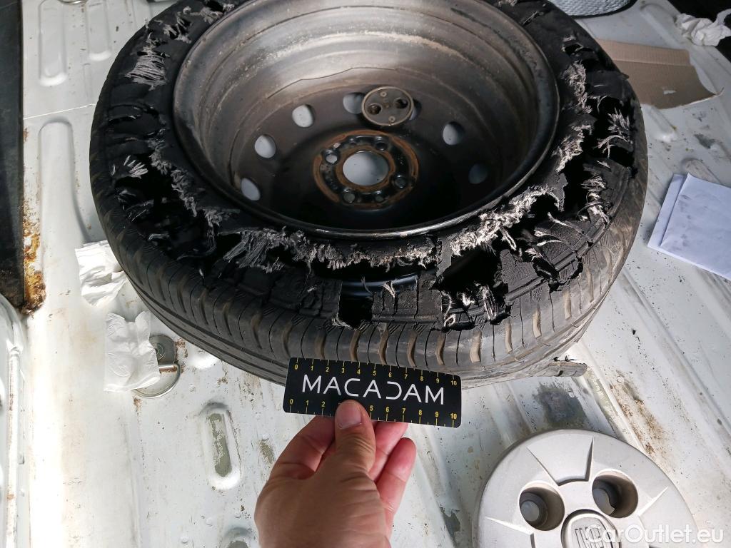  Fiat  Fiorino FIAT  / 2016 / 4P / furgón derivado de turismo Cargo SX N1 1.3 MJet 70 kW (95 CV) #17