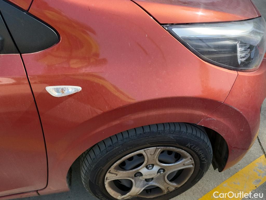  Land Rover  Discovery KIA Picanto / 2020 / 5P / berlina con portón 1.0 DPi 49kW (67CV) Concept #9