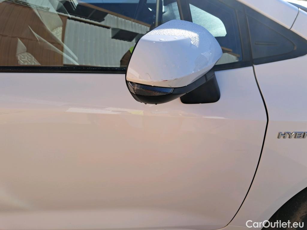  Toyota  Corolla TOYOTA  1.8 125H ACTIVE TECH E-CVT #25