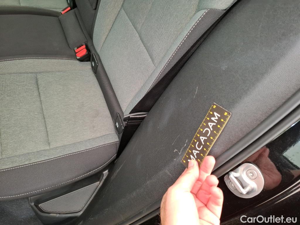  Volvo  XC 40 VOLVO XC40 / 2022 / 5P / SUV Recharge T5 262 DCT7 Start #8