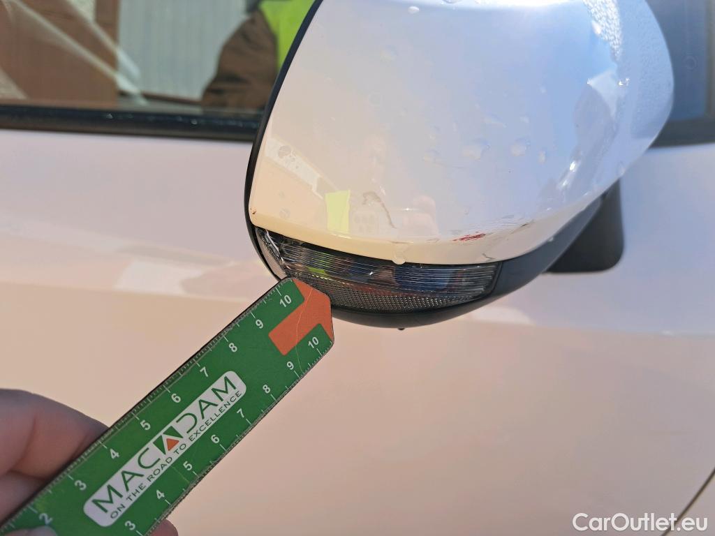  Toyota  Corolla TOYOTA  1.8 125H ACTIVE TECH E-CVT #32