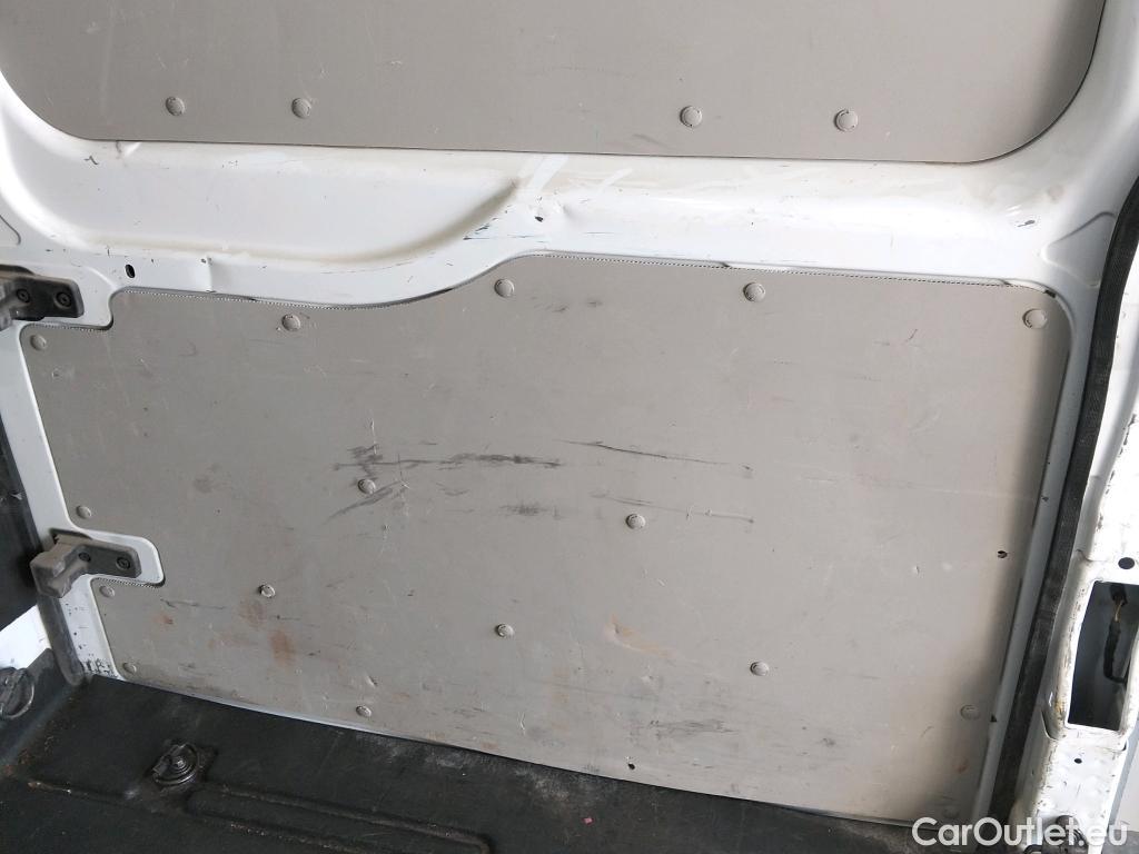  Ford  Transit FORD  / 2013 / 4P / furgón 350 96kW L3H2 Van Trend FWD MHEV #40