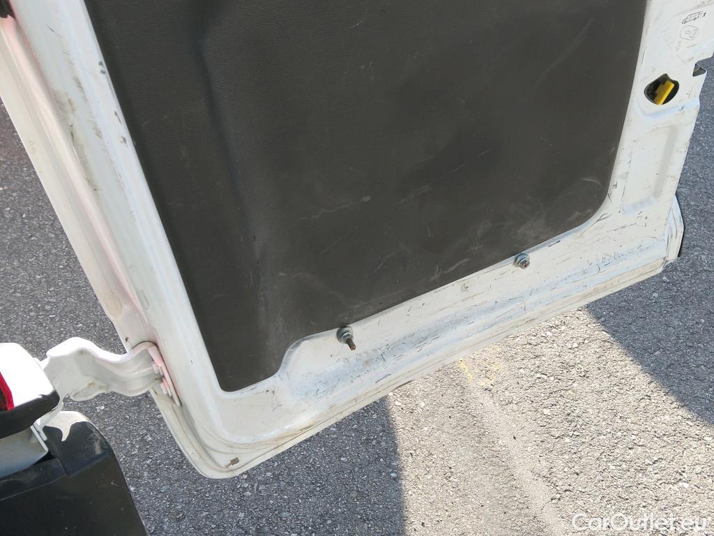  Ford  Transit FORD  / 2013 / 4P / furgón 350 96kW L3H2 Van Trend FWD MHEV #18