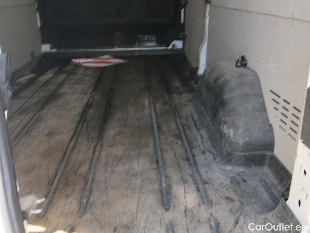  Ford  Transit FORD  / 2013 / 4P / furgón 350 96kW L3H2 Van Trend FWD MHEV #83