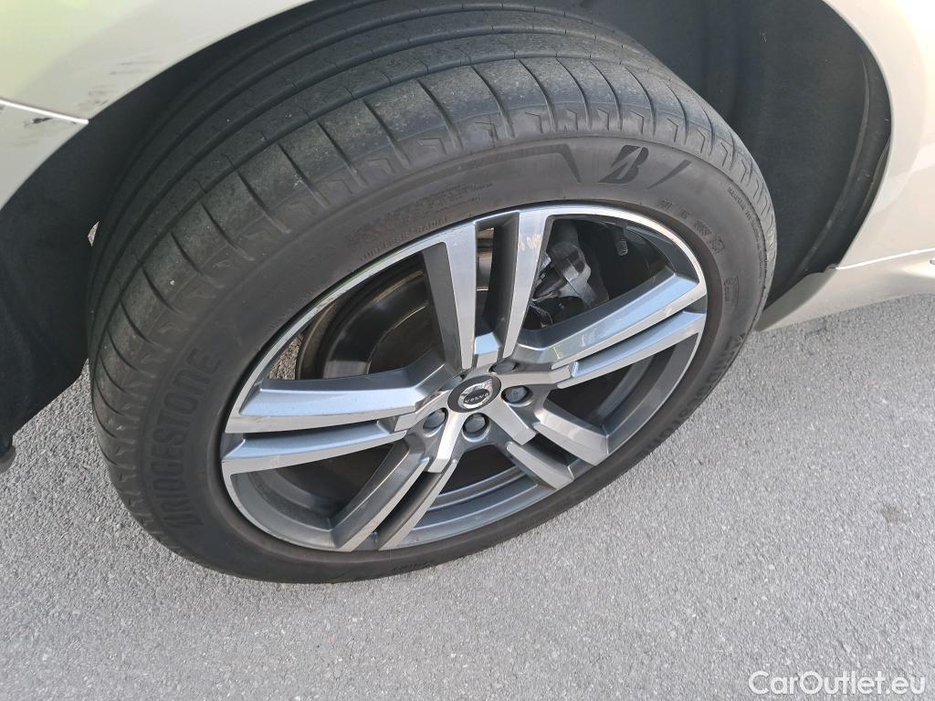  Volvo  XC60 VOLVO  / 2017 / 5P / todoterreno 2.0 B4 D AWD Inscription Auto #10