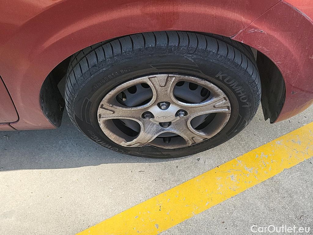  Land Rover  Discovery KIA Picanto / 2020 / 5P / berlina con portón 1.0 DPi 49kW (67CV) Concept #17