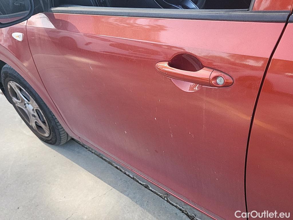  Land Rover  Discovery KIA Picanto / 2020 / 5P / berlina con portón 1.0 DPi 49kW (67CV) Concept #1