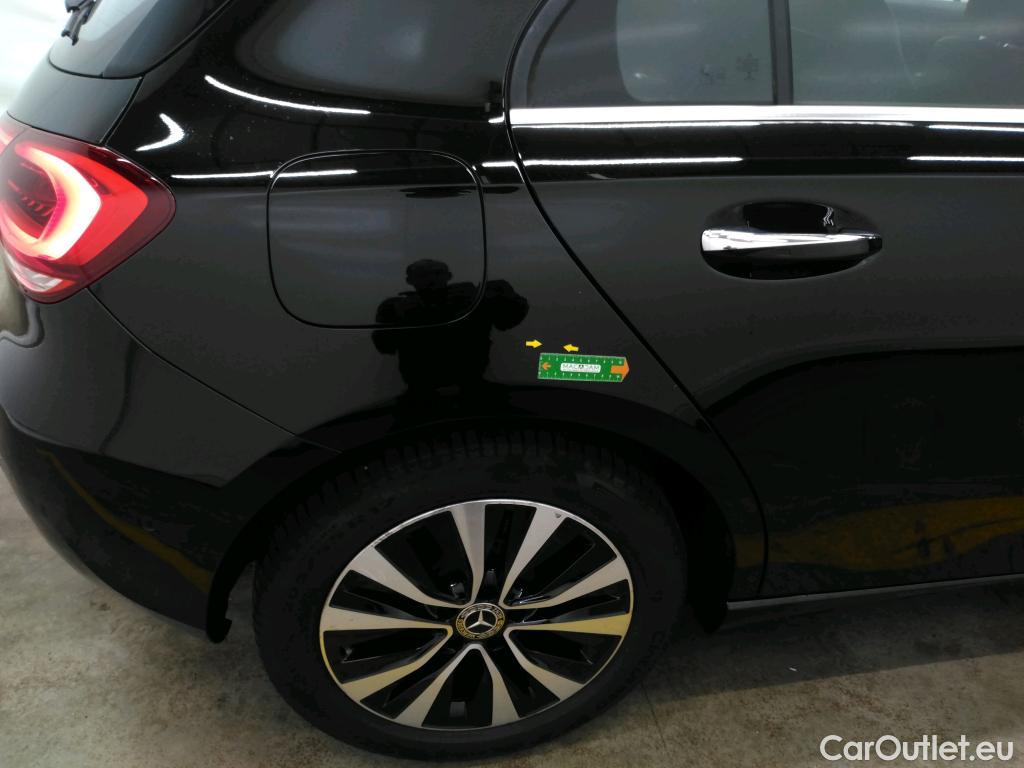  Mercedes  A-Klasse MERCEDES-BENZ Classe A Compact / 2018 / 5P / Berline A 250 e Business Line 8G-DCT #6